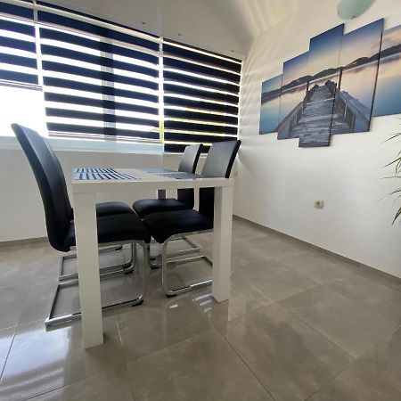 Guesthouse Ruza Sobra Apartments In The Attic Of The House ภายนอก รูปภาพ